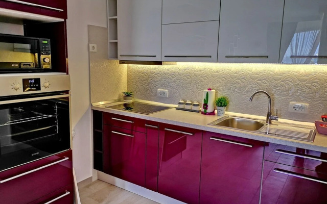 Lavander One Bedroom Apartment -29