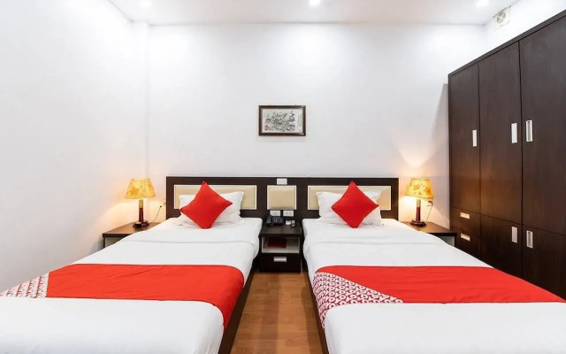 OYO 518 Chariot Hotel