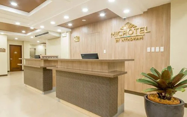Microtel by Wyndham Pampanga