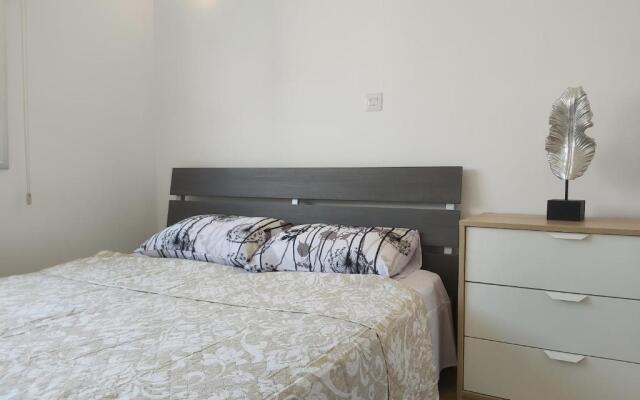 Eden Beach Apartment 411