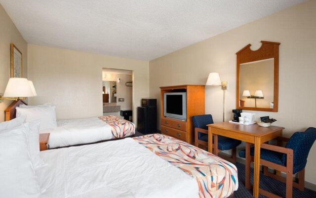 Days Inn Tampa/North Of Busch Gardens