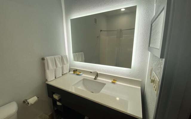 Best Western Plus Appleton Airport/Mall Hotel