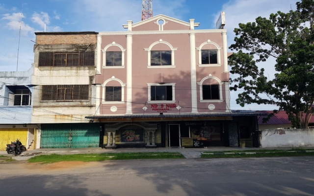 SPOT ON 2305 Andys Nur Penginapan — 1-star hotel in Dumai