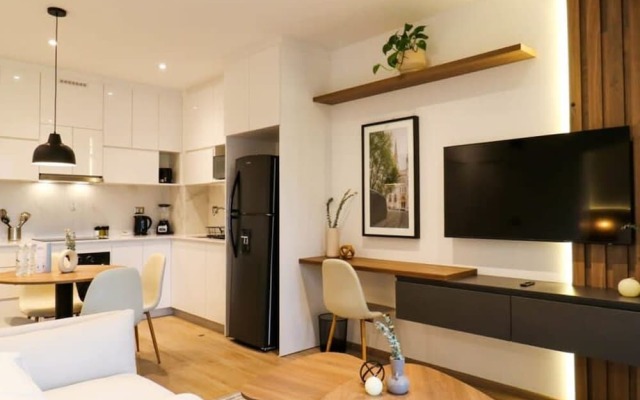 w 1BR With Balcony in Luxury Building Barranco