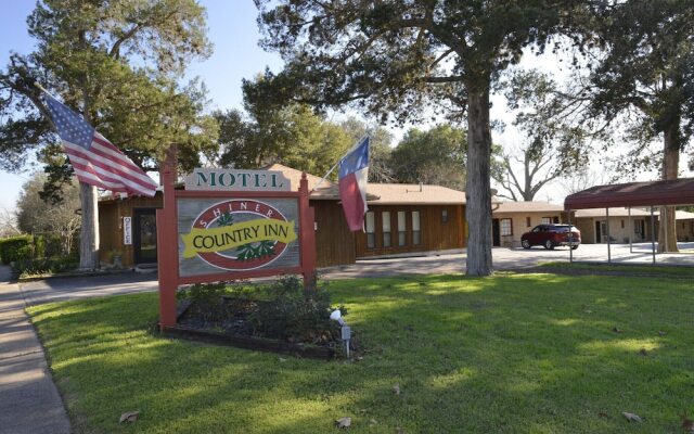 Shiner Country Inn