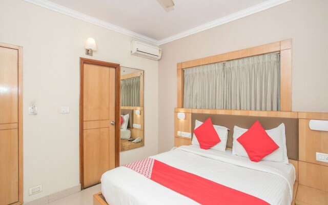 OYO 461 New Rainbow Business Hotel