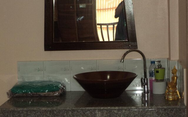 Baan Suan Mai Ngam Resort