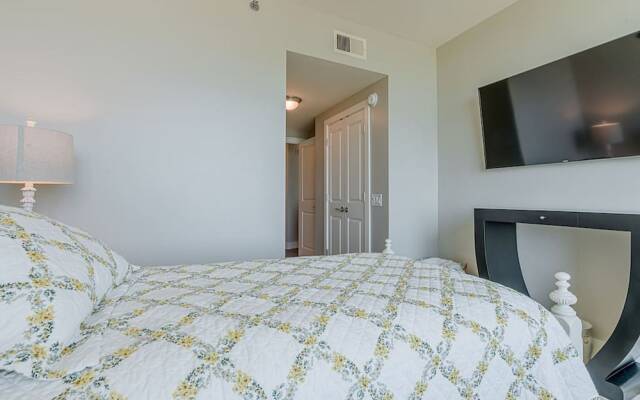 Palisade Palms Oceanfront Condo 5-star Amenities