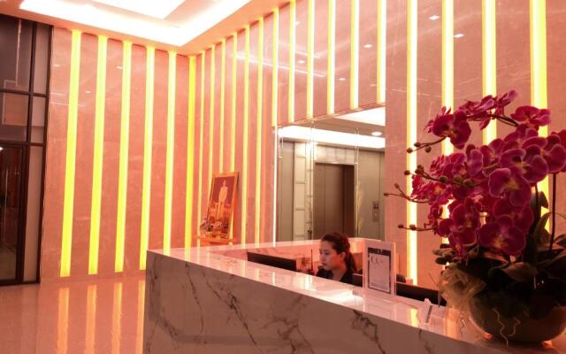 O2 Luxury Hotel