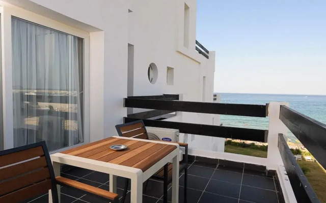 Playa Del Pacha Suites Hotel