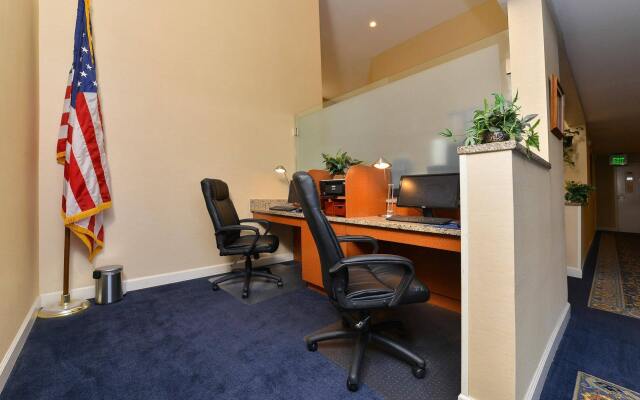 Best Western La Plata Inn