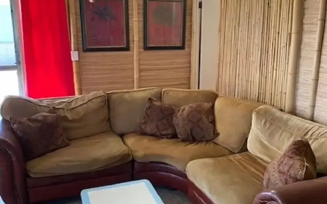 Aloha Beach Club Resort