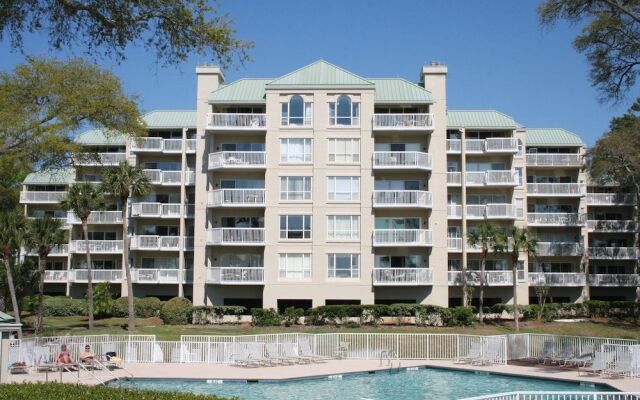 Barrington Court 210 by RedAwning