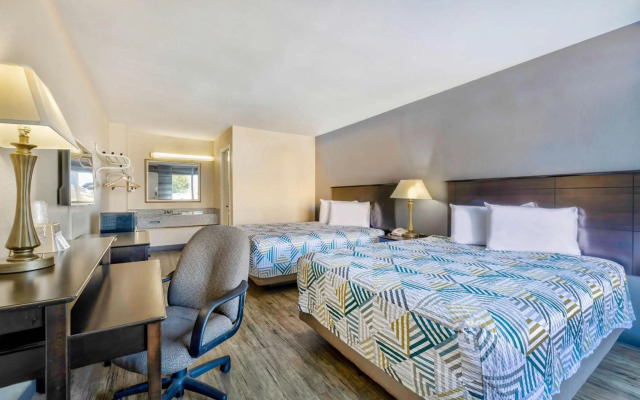 Motel 6 Effingham, IL