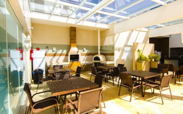 AV110 Completo e perto do metro