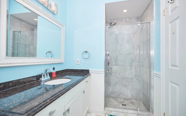 Canadian Grand Executive Villa