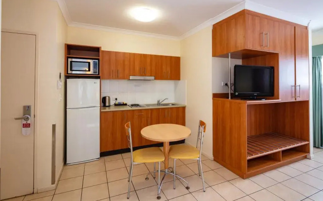 Cairns Queens Court