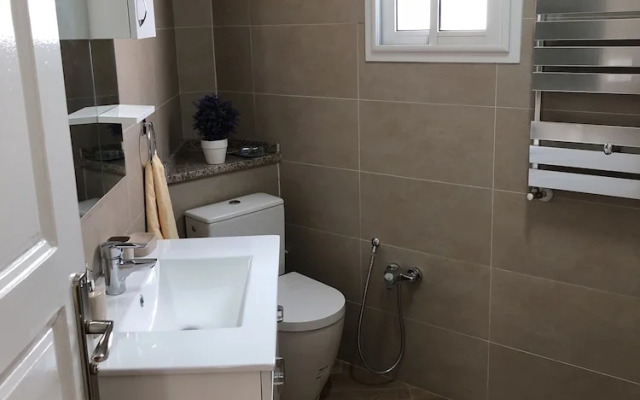 New Cosy Appart In La Marsa - Aduls Only