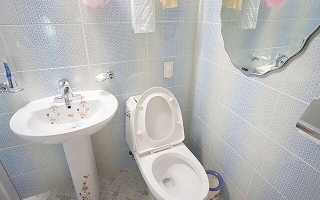 Geojedo Whirlpool Pension (pets friendly)