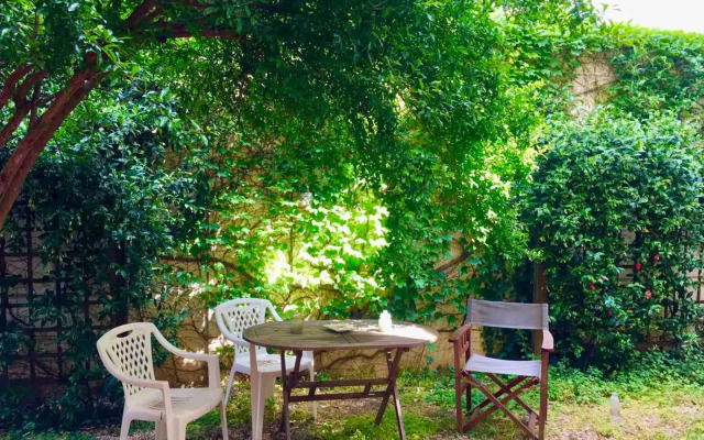 Charisma in Chalandri