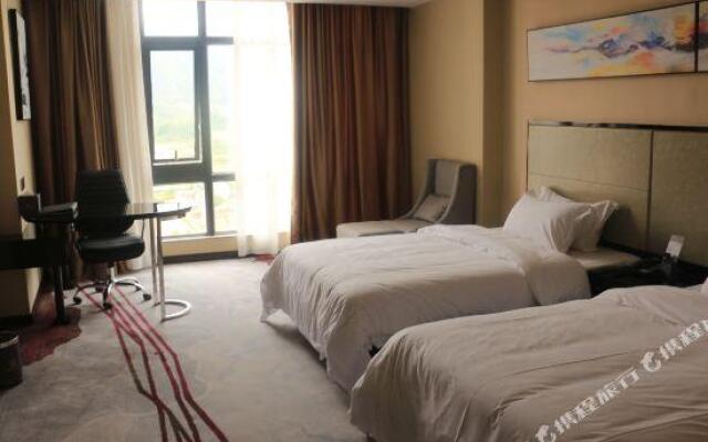 Yufeng International Hotel