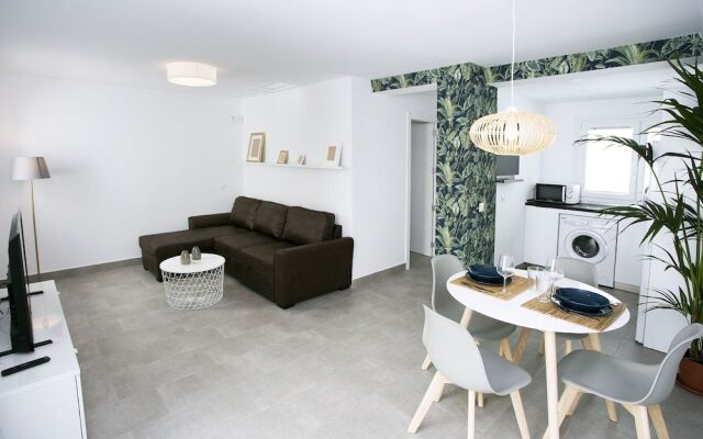 Mango & Tropical Apartment