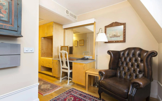 Victory Hotel