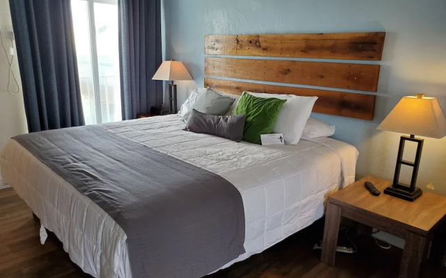 Knight's Key Suites