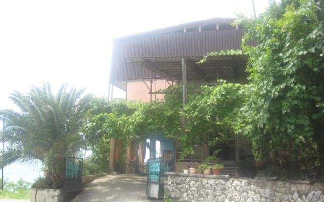 Oksana Guest House