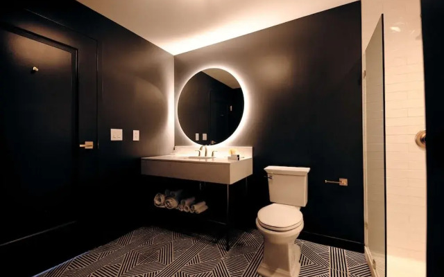 The Kelly Birmingham, Tapestry Collection By Hilto