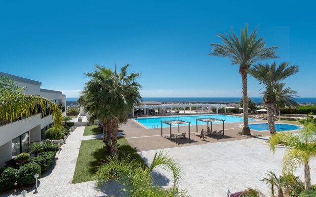 Royal Blue Paphos Hotel & Spa