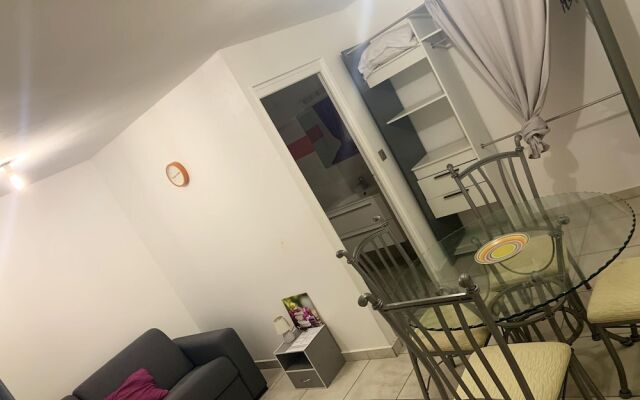 Studio In Le Gosier With Shared Pool Enclosed Garden And Wifi