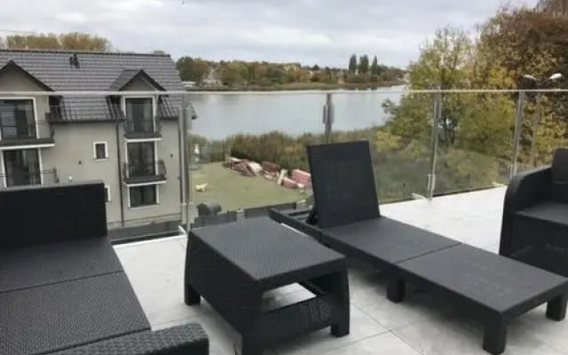 Armada Holiday House