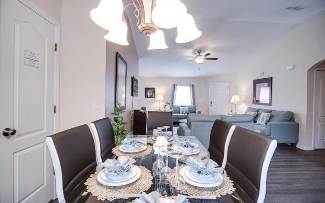 Earlmont Ridge 4 Bedrooms