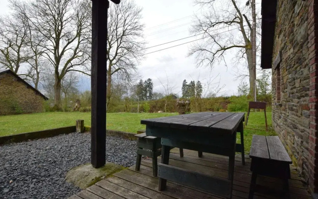 Peaceful Holiday Home in Houffalize With Fireplace