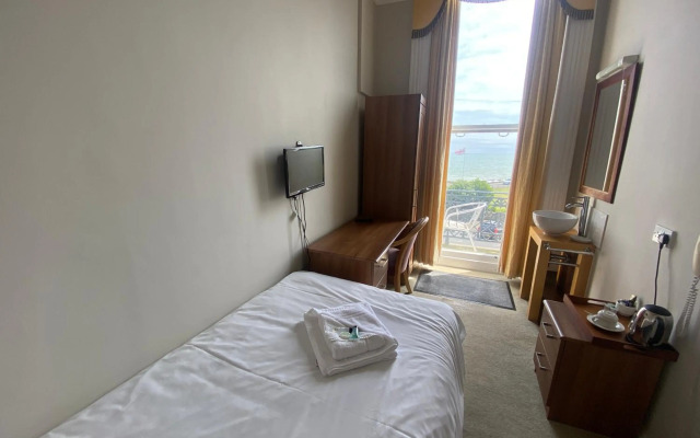OYO Oban Hotel