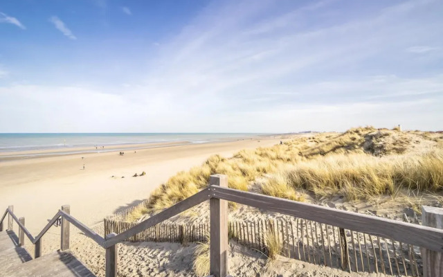 Apartment in Nieuwpoort With Garden