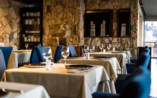 Radisson Acqua Hotel and Spa Concon