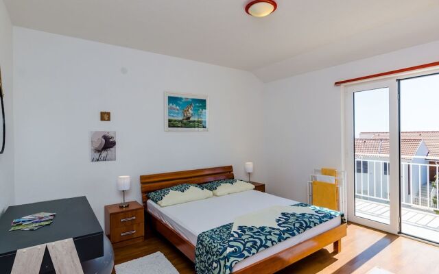 Seaview Apartment in Cavtat Dalmatia With Garden