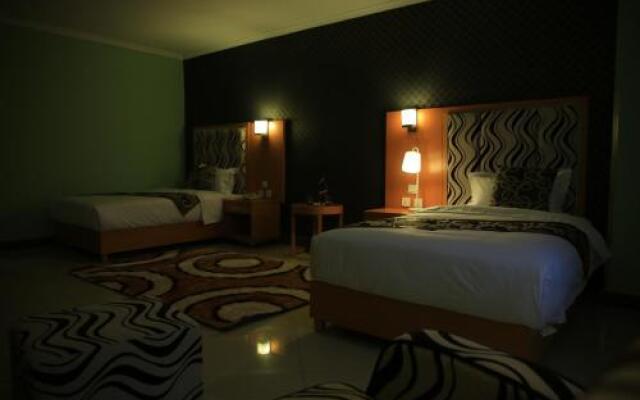 Yebo Hotel  Spa