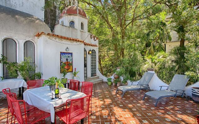 Casa Loma Old Town 3 BR by Casago