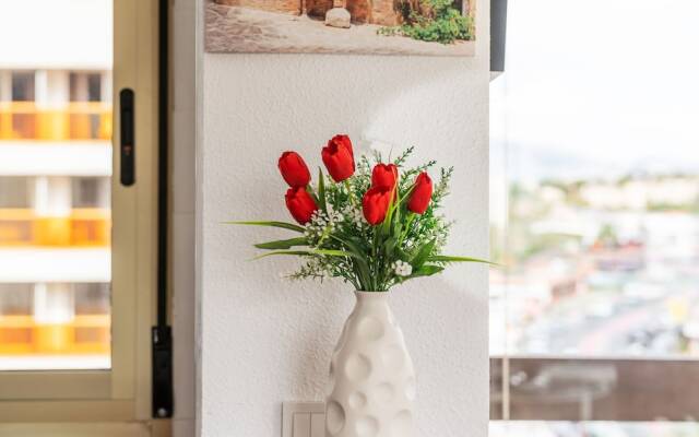Modern Apartment in Benidorm With Shared Swimming Pool