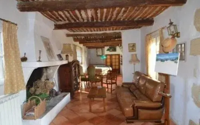 6 Bedroom House 16338592 By HomeRez