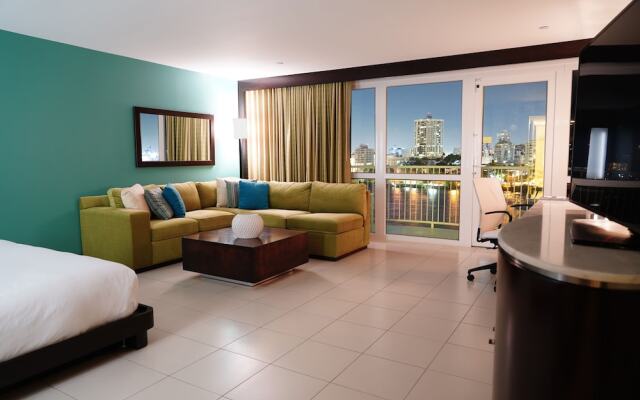 San Juan Condado Plaza, Curio Collection by Hilton