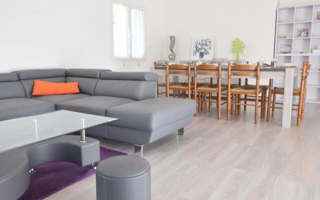 Modern Villa in Thueyts with Swimming Pool