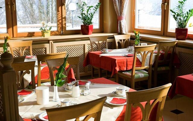 Waldhof Ferienhotel