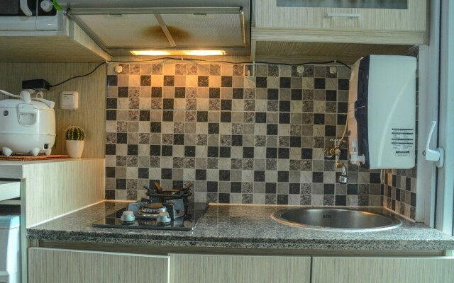 1 Bedroom at Green Pramuka Apartment by Travelio