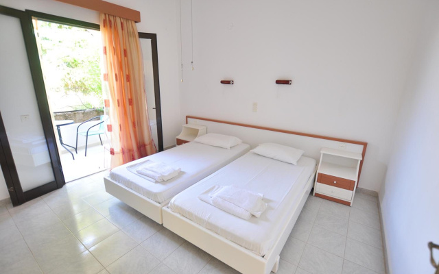 Antigonis Apartments