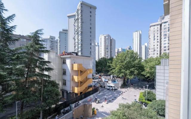 Tyms Cozy 2BR 1BA Apt Xuhui Metro