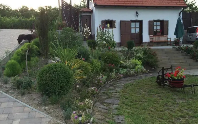 Vörösmál Vendégház